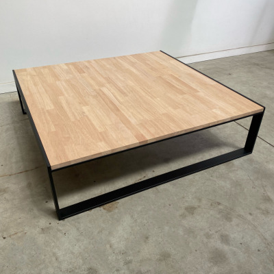 table basse carrée bois